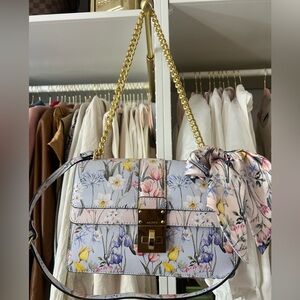 BNWOT Aldo Floral Shoulder Bag with Gold Chain